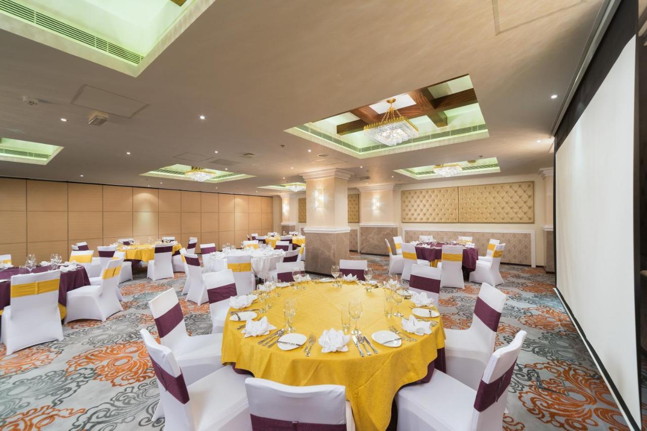 Centara Muscat Hotel Oman Екстериор снимка